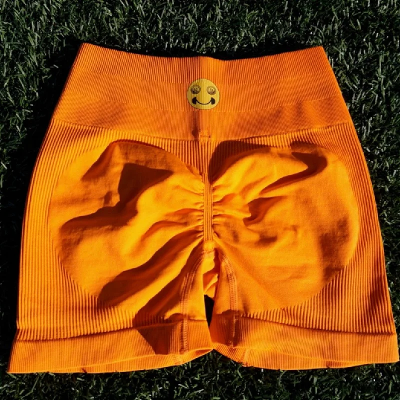 HAPPY- SCRUNCH SHORTS (2" INSEAM)