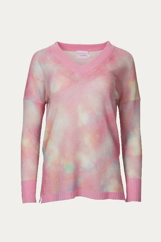 Daydream Harriet V-Neck Sweater In Pink Mix Print