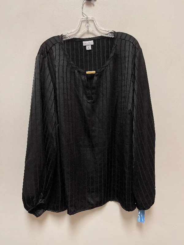 Top Long Sleeve By Liz Claiborne In Black, Size: 3x